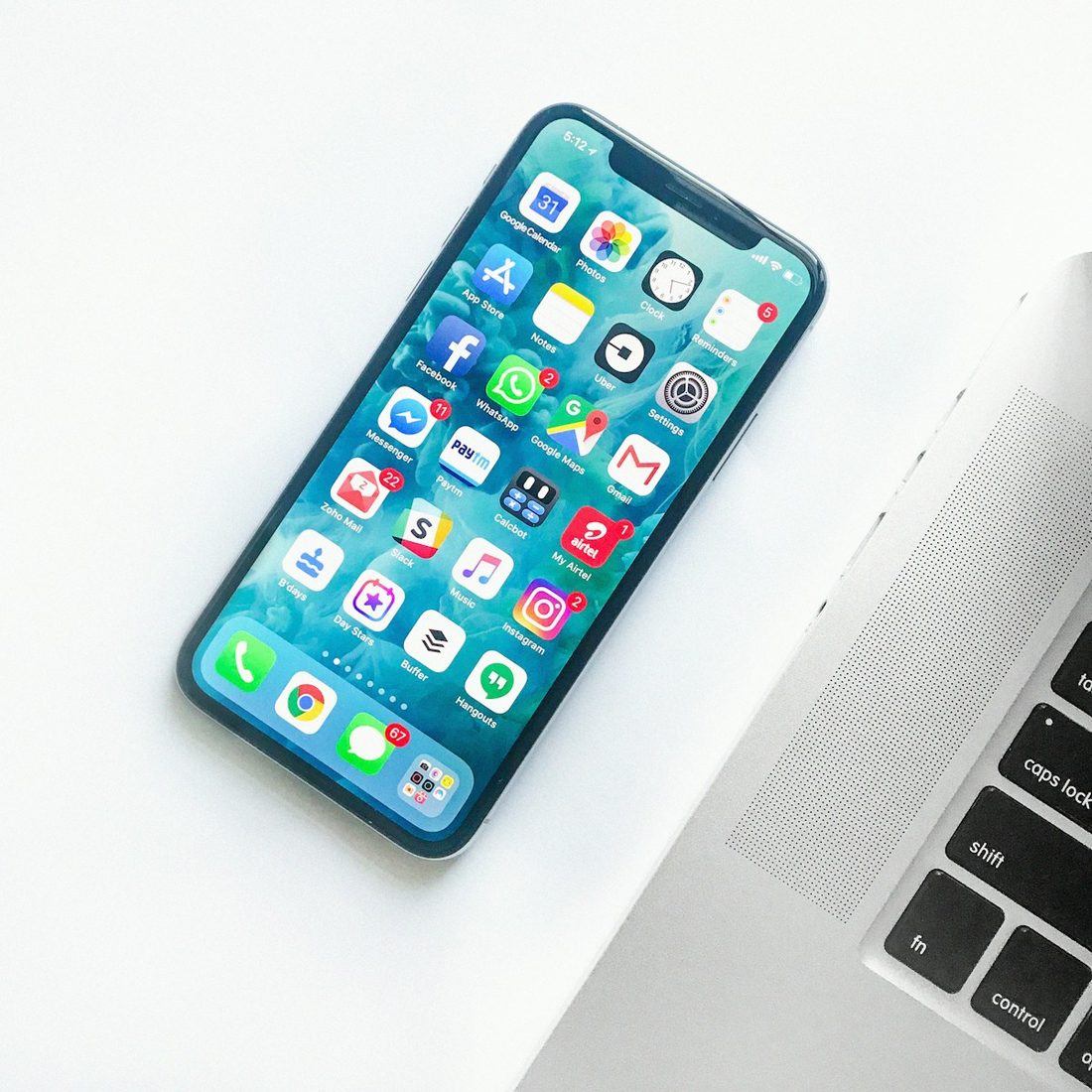 必一体育 APP 赛程与赛事列表界面示意